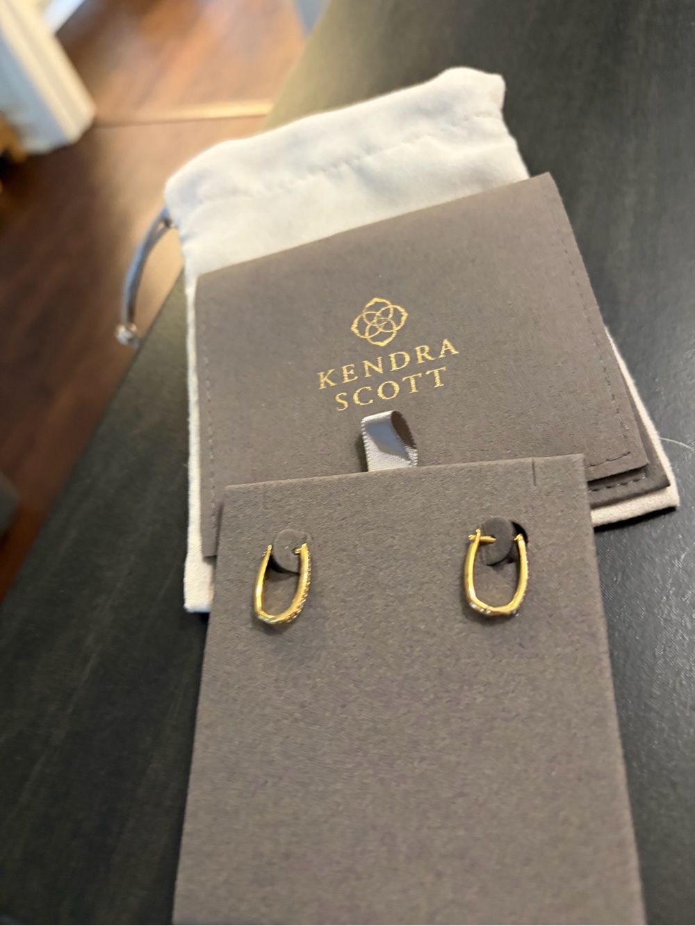 Kendra scott Demi fine earrings - Picture 4 of 4